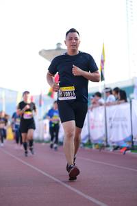 BIB: 10816
                            <button type="button" onclick="openModal(3610987)" class="btn btn-primary btn-sm float-right btn-popup" data-toggle="modal" data-target=".modal-high-quality">
                        <i class="fas fa-shopping-cart"></i> Add to Cart
                    </button>
                                            <button type="button" onclick="isThisMe(3610987, true)" class="btn btn-success btn-sm float-right btn-popup btn-isme hidden" data-toggle="tooltip" data-placement="bottom" title="นี่คือรูปของคุณใช่ไหม คลิกที่นี่เพื่อเอาเข้าอัลบั้ม">
                        <i class="fas fa-plus"></i> Add to album
                    </button>
                    <button type="button" onclick="isThisMe(3610987, false)" class="btn btn-warning btn-sm float-right btn-popup btn-isnotme hidden">
                        <i class="fas fa-ban"></i> Remove from album
                    </button>