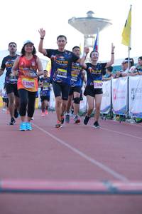 BIB: 215, 12629
                            <button type="button" onclick="openModal(3597593)" class="btn btn-primary btn-sm float-right btn-popup" data-toggle="modal" data-target=".modal-high-quality">
                        <i class="fas fa-shopping-cart"></i> Add to Cart
                    </button>
                                            <button type="button" onclick="isThisMe(3597593, true)" class="btn btn-success btn-sm float-right btn-popup btn-isme hidden" data-toggle="tooltip" data-placement="bottom" title="นี่คือรูปของคุณใช่ไหม คลิกที่นี่เพื่อเอาเข้าอัลบั้ม">
                        <i class="fas fa-plus"></i> Add to album
                    </button>
                    <button type="button" onclick="isThisMe(3597593, false)" class="btn btn-warning btn-sm float-right btn-popup btn-isnotme hidden">
                        <i class="fas fa-ban"></i> Remove from album
                    </button>