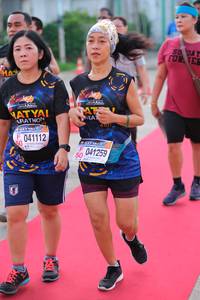 BIB: 041112, 041259
                            <button type="button" onclick="openModal(3590108)" class="btn btn-primary btn-sm float-right btn-popup" data-toggle="modal" data-target=".modal-high-quality">
                        <i class="fas fa-shopping-cart"></i> Add to Cart
                    </button>
                                            <button type="button" onclick="isThisMe(3590108, true)" class="btn btn-success btn-sm float-right btn-popup btn-isme hidden" data-toggle="tooltip" data-placement="bottom" title="นี่คือรูปของคุณใช่ไหม คลิกที่นี่เพื่อเอาเข้าอัลบั้ม">
                        <i class="fas fa-plus"></i> Add to album
                    </button>
                    <button type="button" onclick="isThisMe(3590108, false)" class="btn btn-warning btn-sm float-right btn-popup btn-isnotme hidden">
                        <i class="fas fa-ban"></i> Remove from album
                    </button>