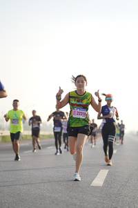 BIB: 22318
                            <button type="button" onclick="openModal(3713564)" class="btn btn-primary btn-sm float-right btn-popup" data-toggle="modal" data-target=".modal-high-quality">
                        <i class="fas fa-shopping-cart"></i> Add to Cart
                    </button>
                                            <button type="button" onclick="isThisMe(3713564, true)" class="btn btn-success btn-sm float-right btn-popup btn-isme hidden" data-toggle="tooltip" data-placement="bottom" title="นี่คือรูปของคุณใช่ไหม คลิกที่นี่เพื่อเอาเข้าอัลบั้ม">
                        <i class="fas fa-plus"></i> Add to album
                    </button>
                    <button type="button" onclick="isThisMe(3713564, false)" class="btn btn-warning btn-sm float-right btn-popup btn-isnotme hidden">
                        <i class="fas fa-ban"></i> Remove from album
                    </button>