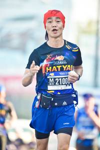 BIB: 2100
                            <button type="button" onclick="openModal(3808550)" class="btn btn-primary btn-sm float-right btn-popup" data-toggle="modal" data-target=".modal-high-quality">
                        <i class="fas fa-shopping-cart"></i> Add to Cart
                    </button>
                                            <button type="button" onclick="isThisMe(3808550, true)" class="btn btn-success btn-sm float-right btn-popup btn-isme hidden" data-toggle="tooltip" data-placement="bottom" title="นี่คือรูปของคุณใช่ไหม คลิกที่นี่เพื่อเอาเข้าอัลบั้ม">
                        <i class="fas fa-plus"></i> Add to album
                    </button>
                    <button type="button" onclick="isThisMe(3808550, false)" class="btn btn-warning btn-sm float-right btn-popup btn-isnotme hidden">
                        <i class="fas fa-ban"></i> Remove from album
                    </button>