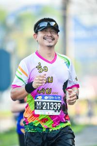 BIB: 211, 21339
                            <button type="button" onclick="openModal(3806843)" class="btn btn-primary btn-sm float-right btn-popup" data-toggle="modal" data-target=".modal-high-quality">
                        <i class="fas fa-shopping-cart"></i> Add to Cart
                    </button>
                                            <button type="button" onclick="isThisMe(3806843, true)" class="btn btn-success btn-sm float-right btn-popup btn-isme hidden" data-toggle="tooltip" data-placement="bottom" title="นี่คือรูปของคุณใช่ไหม คลิกที่นี่เพื่อเอาเข้าอัลบั้ม">
                        <i class="fas fa-plus"></i> Add to album
                    </button>
                    <button type="button" onclick="isThisMe(3806843, false)" class="btn btn-warning btn-sm float-right btn-popup btn-isnotme hidden">
                        <i class="fas fa-ban"></i> Remove from album
                    </button>