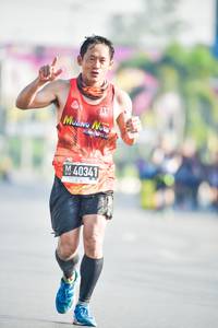 BIB: 40341
                            <button type="button" onclick="openModal(3817779)" class="btn btn-primary btn-sm float-right btn-popup" data-toggle="modal" data-target=".modal-high-quality">
                        <i class="fas fa-shopping-cart"></i> Add to Cart
                    </button>
                                            <button type="button" onclick="isThisMe(3817779, true)" class="btn btn-success btn-sm float-right btn-popup btn-isme hidden" data-toggle="tooltip" data-placement="bottom" title="นี่คือรูปของคุณใช่ไหม คลิกที่นี่เพื่อเอาเข้าอัลบั้ม">
                        <i class="fas fa-plus"></i> Add to album
                    </button>
                    <button type="button" onclick="isThisMe(3817779, false)" class="btn btn-warning btn-sm float-right btn-popup btn-isnotme hidden">
                        <i class="fas fa-ban"></i> Remove from album
                    </button>