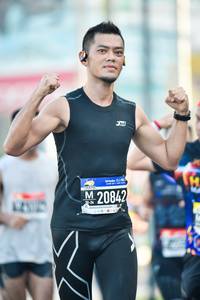 BIB: 042
                            <button type="button" onclick="openModal(3806638)" class="btn btn-primary btn-sm float-right btn-popup" data-toggle="modal" data-target=".modal-high-quality">
                        <i class="fas fa-shopping-cart"></i> Add to Cart
                    </button>
                                            <button type="button" onclick="isThisMe(3806638, true)" class="btn btn-success btn-sm float-right btn-popup btn-isme hidden" data-toggle="tooltip" data-placement="bottom" title="นี่คือรูปของคุณใช่ไหม คลิกที่นี่เพื่อเอาเข้าอัลบั้ม">
                        <i class="fas fa-plus"></i> Add to album
                    </button>
                    <button type="button" onclick="isThisMe(3806638, false)" class="btn btn-warning btn-sm float-right btn-popup btn-isnotme hidden">
                        <i class="fas fa-ban"></i> Remove from album
                    </button>