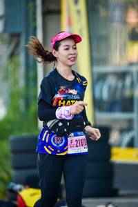 BIB: 218
                            <button type="button" onclick="openModal(3809717)" class="btn btn-primary btn-sm float-right btn-popup" data-toggle="modal" data-target=".modal-high-quality">
                        <i class="fas fa-shopping-cart"></i> Add to Cart
                    </button>
                                            <button type="button" onclick="isThisMe(3809717, true)" class="btn btn-success btn-sm float-right btn-popup btn-isme hidden" data-toggle="tooltip" data-placement="bottom" title="นี่คือรูปของคุณใช่ไหม คลิกที่นี่เพื่อเอาเข้าอัลบั้ม">
                        <i class="fas fa-plus"></i> Add to album
                    </button>
                    <button type="button" onclick="isThisMe(3809717, false)" class="btn btn-warning btn-sm float-right btn-popup btn-isnotme hidden">
                        <i class="fas fa-ban"></i> Remove from album
                    </button>