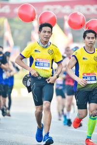 BIB: 400, 
                            <button type="button" onclick="openModal(3806852)" class="btn btn-primary btn-sm float-right btn-popup" data-toggle="modal" data-target=".modal-high-quality">
                        <i class="fas fa-shopping-cart"></i> Add to Cart
                    </button>
                                            <button type="button" onclick="isThisMe(3806852, true)" class="btn btn-success btn-sm float-right btn-popup btn-isme hidden" data-toggle="tooltip" data-placement="bottom" title="นี่คือรูปของคุณใช่ไหม คลิกที่นี่เพื่อเอาเข้าอัลบั้ม">
                        <i class="fas fa-plus"></i> Add to album
                    </button>
                    <button type="button" onclick="isThisMe(3806852, false)" class="btn btn-warning btn-sm float-right btn-popup btn-isnotme hidden">
                        <i class="fas fa-ban"></i> Remove from album
                    </button>