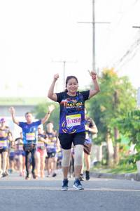 BIB: 201, 12518
                            <button type="button" onclick="openModal(3724385)" class="btn btn-primary btn-sm float-right btn-popup" data-toggle="modal" data-target=".modal-high-quality">
                        <i class="fas fa-shopping-cart"></i> Add to Cart
                    </button>
                                            <button type="button" onclick="isThisMe(3724385, true)" class="btn btn-success btn-sm float-right btn-popup btn-isme hidden" data-toggle="tooltip" data-placement="bottom" title="นี่คือรูปของคุณใช่ไหม คลิกที่นี่เพื่อเอาเข้าอัลบั้ม">
                        <i class="fas fa-plus"></i> Add to album
                    </button>
                    <button type="button" onclick="isThisMe(3724385, false)" class="btn btn-warning btn-sm float-right btn-popup btn-isnotme hidden">
                        <i class="fas fa-ban"></i> Remove from album
                    </button>