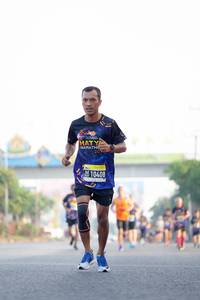 BIB: 10408
                            <button type="button" onclick="openModal(3723902)" class="btn btn-primary btn-sm float-right btn-popup" data-toggle="modal" data-target=".modal-high-quality">
                        <i class="fas fa-shopping-cart"></i> Add to Cart
                    </button>
                                            <button type="button" onclick="isThisMe(3723902, true)" class="btn btn-success btn-sm float-right btn-popup btn-isme hidden" data-toggle="tooltip" data-placement="bottom" title="นี่คือรูปของคุณใช่ไหม คลิกที่นี่เพื่อเอาเข้าอัลบั้ม">
                        <i class="fas fa-plus"></i> Add to album
                    </button>
                    <button type="button" onclick="isThisMe(3723902, false)" class="btn btn-warning btn-sm float-right btn-popup btn-isnotme hidden">
                        <i class="fas fa-ban"></i> Remove from album
                    </button>