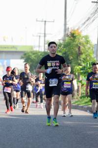 BIB: 201, 1163, 1011
                            <button type="button" onclick="openModal(3725814)" class="btn btn-primary btn-sm float-right btn-popup" data-toggle="modal" data-target=".modal-high-quality">
                        <i class="fas fa-shopping-cart"></i> Add to Cart
                    </button>
                                            <button type="button" onclick="isThisMe(3725814, true)" class="btn btn-success btn-sm float-right btn-popup btn-isme hidden" data-toggle="tooltip" data-placement="bottom" title="นี่คือรูปของคุณใช่ไหม คลิกที่นี่เพื่อเอาเข้าอัลบั้ม">
                        <i class="fas fa-plus"></i> Add to album
                    </button>
                    <button type="button" onclick="isThisMe(3725814, false)" class="btn btn-warning btn-sm float-right btn-popup btn-isnotme hidden">
                        <i class="fas fa-ban"></i> Remove from album
                    </button>