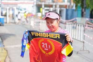 BIB: 211
                            <button type="button" onclick="openModal(3833993)" class="btn btn-primary btn-sm float-right btn-popup" data-toggle="modal" data-target=".modal-high-quality">
                        <i class="fas fa-shopping-cart"></i> Add to Cart
                    </button>
                                            <button type="button" onclick="isThisMe(3833993, true)" class="btn btn-success btn-sm float-right btn-popup btn-isme hidden" data-toggle="tooltip" data-placement="bottom" title="นี่คือรูปของคุณใช่ไหม คลิกที่นี่เพื่อเอาเข้าอัลบั้ม">
                        <i class="fas fa-plus"></i> Add to album
                    </button>
                    <button type="button" onclick="isThisMe(3833993, false)" class="btn btn-warning btn-sm float-right btn-popup btn-isnotme hidden">
                        <i class="fas fa-ban"></i> Remove from album
                    </button>