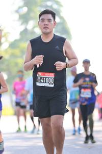 BIB: 41000
                            <button type="button" onclick="openModal(3769655)" class="btn btn-primary btn-sm float-right btn-popup" data-toggle="modal" data-target=".modal-high-quality">
                        <i class="fas fa-shopping-cart"></i> Add to Cart
                    </button>
                                            <button type="button" onclick="isThisMe(3769655, true)" class="btn btn-success btn-sm float-right btn-popup btn-isme hidden" data-toggle="tooltip" data-placement="bottom" title="นี่คือรูปของคุณใช่ไหม คลิกที่นี่เพื่อเอาเข้าอัลบั้ม">
                        <i class="fas fa-plus"></i> Add to album
                    </button>
                    <button type="button" onclick="isThisMe(3769655, false)" class="btn btn-warning btn-sm float-right btn-popup btn-isnotme hidden">
                        <i class="fas fa-ban"></i> Remove from album
                    </button>