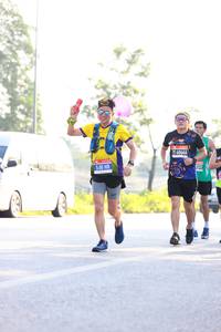 BIB: 500
                            <button type="button" onclick="openModal(3769489)" class="btn btn-primary btn-sm float-right btn-popup" data-toggle="modal" data-target=".modal-high-quality">
                        <i class="fas fa-shopping-cart"></i> Add to Cart
                    </button>
                                            <button type="button" onclick="isThisMe(3769489, true)" class="btn btn-success btn-sm float-right btn-popup btn-isme hidden" data-toggle="tooltip" data-placement="bottom" title="นี่คือรูปของคุณใช่ไหม คลิกที่นี่เพื่อเอาเข้าอัลบั้ม">
                        <i class="fas fa-plus"></i> Add to album
                    </button>
                    <button type="button" onclick="isThisMe(3769489, false)" class="btn btn-warning btn-sm float-right btn-popup btn-isnotme hidden">
                        <i class="fas fa-ban"></i> Remove from album
                    </button>