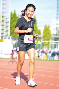 BIB: 11623, 
                            <button type="button" onclick="openModal(3590573)" class="btn btn-primary btn-sm float-right btn-popup" data-toggle="modal" data-target=".modal-high-quality">
                        <i class="fas fa-shopping-cart"></i> Add to Cart
                    </button>
                                            <button type="button" onclick="isThisMe(3590573, true)" class="btn btn-success btn-sm float-right btn-popup btn-isme hidden" data-toggle="tooltip" data-placement="bottom" title="นี่คือรูปของคุณใช่ไหม คลิกที่นี่เพื่อเอาเข้าอัลบั้ม">
                        <i class="fas fa-plus"></i> Add to album
                    </button>
                    <button type="button" onclick="isThisMe(3590573, false)" class="btn btn-warning btn-sm float-right btn-popup btn-isnotme hidden">
                        <i class="fas fa-ban"></i> Remove from album
                    </button>