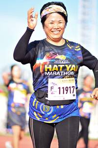 BIB: 11917
                            <button type="button" onclick="openModal(3590604)" class="btn btn-primary btn-sm float-right btn-popup" data-toggle="modal" data-target=".modal-high-quality">
                        <i class="fas fa-shopping-cart"></i> Add to Cart
                    </button>
                                            <button type="button" onclick="isThisMe(3590604, true)" class="btn btn-success btn-sm float-right btn-popup btn-isme hidden" data-toggle="tooltip" data-placement="bottom" title="นี่คือรูปของคุณใช่ไหม คลิกที่นี่เพื่อเอาเข้าอัลบั้ม">
                        <i class="fas fa-plus"></i> Add to album
                    </button>
                    <button type="button" onclick="isThisMe(3590604, false)" class="btn btn-warning btn-sm float-right btn-popup btn-isnotme hidden">
                        <i class="fas fa-ban"></i> Remove from album
                    </button>