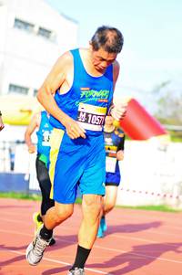 BIB: 10571
                            <button type="button" onclick="openModal(3581092)" class="btn btn-primary btn-sm float-right btn-popup" data-toggle="modal" data-target=".modal-high-quality">
                        <i class="fas fa-shopping-cart"></i> Add to Cart
                    </button>
                                            <button type="button" onclick="isThisMe(3581092, true)" class="btn btn-success btn-sm float-right btn-popup btn-isme hidden" data-toggle="tooltip" data-placement="bottom" title="นี่คือรูปของคุณใช่ไหม คลิกที่นี่เพื่อเอาเข้าอัลบั้ม">
                        <i class="fas fa-plus"></i> Add to album
                    </button>
                    <button type="button" onclick="isThisMe(3581092, false)" class="btn btn-warning btn-sm float-right btn-popup btn-isnotme hidden">
                        <i class="fas fa-ban"></i> Remove from album
                    </button>