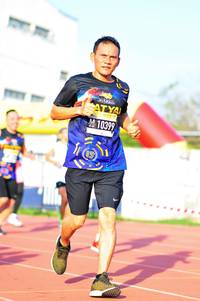 BIB: 10399
                            <button type="button" onclick="openModal(3581451)" class="btn btn-primary btn-sm float-right btn-popup" data-toggle="modal" data-target=".modal-high-quality">
                        <i class="fas fa-shopping-cart"></i> Add to Cart
                    </button>
                                            <button type="button" onclick="isThisMe(3581451, true)" class="btn btn-success btn-sm float-right btn-popup btn-isme hidden" data-toggle="tooltip" data-placement="bottom" title="นี่คือรูปของคุณใช่ไหม คลิกที่นี่เพื่อเอาเข้าอัลบั้ม">
                        <i class="fas fa-plus"></i> Add to album
                    </button>
                    <button type="button" onclick="isThisMe(3581451, false)" class="btn btn-warning btn-sm float-right btn-popup btn-isnotme hidden">
                        <i class="fas fa-ban"></i> Remove from album
                    </button>