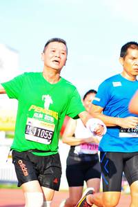 BIB: 11055
                            <button type="button" onclick="openModal(3581493)" class="btn btn-primary btn-sm float-right btn-popup" data-toggle="modal" data-target=".modal-high-quality">
                        <i class="fas fa-shopping-cart"></i> Add to Cart
                    </button>
                                            <button type="button" onclick="isThisMe(3581493, true)" class="btn btn-success btn-sm float-right btn-popup btn-isme hidden" data-toggle="tooltip" data-placement="bottom" title="นี่คือรูปของคุณใช่ไหม คลิกที่นี่เพื่อเอาเข้าอัลบั้ม">
                        <i class="fas fa-plus"></i> Add to album
                    </button>
                    <button type="button" onclick="isThisMe(3581493, false)" class="btn btn-warning btn-sm float-right btn-popup btn-isnotme hidden">
                        <i class="fas fa-ban"></i> Remove from album
                    </button>