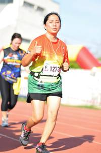 BIB: 1273
                            <button type="button" onclick="openModal(3592304)" class="btn btn-primary btn-sm float-right btn-popup" data-toggle="modal" data-target=".modal-high-quality">
                        <i class="fas fa-shopping-cart"></i> Add to Cart
                    </button>
                                            <button type="button" onclick="isThisMe(3592304, true)" class="btn btn-success btn-sm float-right btn-popup btn-isme hidden" data-toggle="tooltip" data-placement="bottom" title="นี่คือรูปของคุณใช่ไหม คลิกที่นี่เพื่อเอาเข้าอัลบั้ม">
                        <i class="fas fa-plus"></i> Add to album
                    </button>
                    <button type="button" onclick="isThisMe(3592304, false)" class="btn btn-warning btn-sm float-right btn-popup btn-isnotme hidden">
                        <i class="fas fa-ban"></i> Remove from album
                    </button>