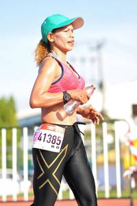 BIB: 41385
                            <button type="button" onclick="openModal(3592265)" class="btn btn-primary btn-sm float-right btn-popup" data-toggle="modal" data-target=".modal-high-quality">
                        <i class="fas fa-shopping-cart"></i> Add to Cart
                    </button>
                                            <button type="button" onclick="isThisMe(3592265, true)" class="btn btn-success btn-sm float-right btn-popup btn-isme hidden" data-toggle="tooltip" data-placement="bottom" title="นี่คือรูปของคุณใช่ไหม คลิกที่นี่เพื่อเอาเข้าอัลบั้ม">
                        <i class="fas fa-plus"></i> Add to album
                    </button>
                    <button type="button" onclick="isThisMe(3592265, false)" class="btn btn-warning btn-sm float-right btn-popup btn-isnotme hidden">
                        <i class="fas fa-ban"></i> Remove from album
                    </button>