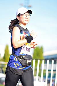 BIB: 12818
                            <button type="button" onclick="openModal(3590682)" class="btn btn-primary btn-sm float-right btn-popup" data-toggle="modal" data-target=".modal-high-quality">
                        <i class="fas fa-shopping-cart"></i> Add to Cart
                    </button>
                                            <button type="button" onclick="isThisMe(3590682, true)" class="btn btn-success btn-sm float-right btn-popup btn-isme hidden" data-toggle="tooltip" data-placement="bottom" title="นี่คือรูปของคุณใช่ไหม คลิกที่นี่เพื่อเอาเข้าอัลบั้ม">
                        <i class="fas fa-plus"></i> Add to album
                    </button>
                    <button type="button" onclick="isThisMe(3590682, false)" class="btn btn-warning btn-sm float-right btn-popup btn-isnotme hidden">
                        <i class="fas fa-ban"></i> Remove from album
                    </button>