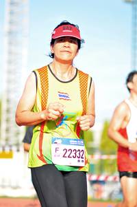 BIB: 22332, 
                            <button type="button" onclick="openModal(3590416)" class="btn btn-primary btn-sm float-right btn-popup" data-toggle="modal" data-target=".modal-high-quality">
                        <i class="fas fa-shopping-cart"></i> Add to Cart
                    </button>
                                            <button type="button" onclick="isThisMe(3590416, true)" class="btn btn-success btn-sm float-right btn-popup btn-isme hidden" data-toggle="tooltip" data-placement="bottom" title="นี่คือรูปของคุณใช่ไหม คลิกที่นี่เพื่อเอาเข้าอัลบั้ม">
                        <i class="fas fa-plus"></i> Add to album
                    </button>
                    <button type="button" onclick="isThisMe(3590416, false)" class="btn btn-warning btn-sm float-right btn-popup btn-isnotme hidden">
                        <i class="fas fa-ban"></i> Remove from album
                    </button>