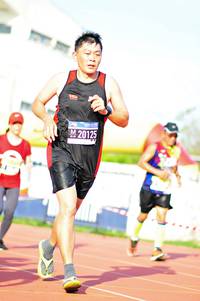 BIB: 20125
                            <button type="button" onclick="openModal(3588809)" class="btn btn-primary btn-sm float-right btn-popup" data-toggle="modal" data-target=".modal-high-quality">
                        <i class="fas fa-shopping-cart"></i> Add to Cart
                    </button>
                                            <button type="button" onclick="isThisMe(3588809, true)" class="btn btn-success btn-sm float-right btn-popup btn-isme hidden" data-toggle="tooltip" data-placement="bottom" title="นี่คือรูปของคุณใช่ไหม คลิกที่นี่เพื่อเอาเข้าอัลบั้ม">
                        <i class="fas fa-plus"></i> Add to album
                    </button>
                    <button type="button" onclick="isThisMe(3588809, false)" class="btn btn-warning btn-sm float-right btn-popup btn-isnotme hidden">
                        <i class="fas fa-ban"></i> Remove from album
                    </button>