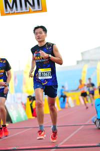 BIB: 201, 10631
                            <button type="button" onclick="openModal(3577404)" class="btn btn-primary btn-sm float-right btn-popup" data-toggle="modal" data-target=".modal-high-quality">
                        <i class="fas fa-shopping-cart"></i> Add to Cart
                    </button>
                                            <button type="button" onclick="isThisMe(3577404, true)" class="btn btn-success btn-sm float-right btn-popup btn-isme hidden" data-toggle="tooltip" data-placement="bottom" title="นี่คือรูปของคุณใช่ไหม คลิกที่นี่เพื่อเอาเข้าอัลบั้ม">
                        <i class="fas fa-plus"></i> Add to album
                    </button>
                    <button type="button" onclick="isThisMe(3577404, false)" class="btn btn-warning btn-sm float-right btn-popup btn-isnotme hidden">
                        <i class="fas fa-ban"></i> Remove from album
                    </button>