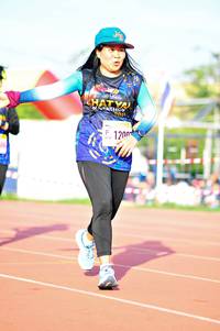 BIB: 1200
                            <button type="button" onclick="openModal(3588593)" class="btn btn-primary btn-sm float-right btn-popup" data-toggle="modal" data-target=".modal-high-quality">
                        <i class="fas fa-shopping-cart"></i> Add to Cart
                    </button>
                                            <button type="button" onclick="isThisMe(3588593, true)" class="btn btn-success btn-sm float-right btn-popup btn-isme hidden" data-toggle="tooltip" data-placement="bottom" title="นี่คือรูปของคุณใช่ไหม คลิกที่นี่เพื่อเอาเข้าอัลบั้ม">
                        <i class="fas fa-plus"></i> Add to album
                    </button>
                    <button type="button" onclick="isThisMe(3588593, false)" class="btn btn-warning btn-sm float-right btn-popup btn-isnotme hidden">
                        <i class="fas fa-ban"></i> Remove from album
                    </button>