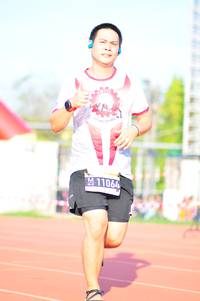 BIB: 110
                            <button type="button" onclick="openModal(3762724)" class="btn btn-primary btn-sm float-right btn-popup" data-toggle="modal" data-target=".modal-high-quality">
                        <i class="fas fa-shopping-cart"></i> Add to Cart
                    </button>
                                            <button type="button" onclick="isThisMe(3762724, true)" class="btn btn-success btn-sm float-right btn-popup btn-isme hidden" data-toggle="tooltip" data-placement="bottom" title="นี่คือรูปของคุณใช่ไหม คลิกที่นี่เพื่อเอาเข้าอัลบั้ม">
                        <i class="fas fa-plus"></i> Add to album
                    </button>
                    <button type="button" onclick="isThisMe(3762724, false)" class="btn btn-warning btn-sm float-right btn-popup btn-isnotme hidden">
                        <i class="fas fa-ban"></i> Remove from album
                    </button>