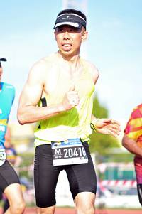 BIB: 20410
                            <button type="button" onclick="openModal(3590592)" class="btn btn-primary btn-sm float-right btn-popup" data-toggle="modal" data-target=".modal-high-quality">
                        <i class="fas fa-shopping-cart"></i> Add to Cart
                    </button>
                                            <button type="button" onclick="isThisMe(3590592, true)" class="btn btn-success btn-sm float-right btn-popup btn-isme hidden" data-toggle="tooltip" data-placement="bottom" title="นี่คือรูปของคุณใช่ไหม คลิกที่นี่เพื่อเอาเข้าอัลบั้ม">
                        <i class="fas fa-plus"></i> Add to album
                    </button>
                    <button type="button" onclick="isThisMe(3590592, false)" class="btn btn-warning btn-sm float-right btn-popup btn-isnotme hidden">
                        <i class="fas fa-ban"></i> Remove from album
                    </button>