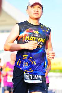 BIB: 10499
                            <button type="button" onclick="openModal(3578541)" class="btn btn-primary btn-sm float-right btn-popup" data-toggle="modal" data-target=".modal-high-quality">
                        <i class="fas fa-shopping-cart"></i> Add to Cart
                    </button>
                                            <button type="button" onclick="isThisMe(3578541, true)" class="btn btn-success btn-sm float-right btn-popup btn-isme hidden" data-toggle="tooltip" data-placement="bottom" title="นี่คือรูปของคุณใช่ไหม คลิกที่นี่เพื่อเอาเข้าอัลบั้ม">
                        <i class="fas fa-plus"></i> Add to album
                    </button>
                    <button type="button" onclick="isThisMe(3578541, false)" class="btn btn-warning btn-sm float-right btn-popup btn-isnotme hidden">
                        <i class="fas fa-ban"></i> Remove from album
                    </button>