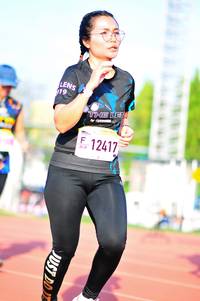 BIB: 12417
                            <button type="button" onclick="openModal(3582060)" class="btn btn-primary btn-sm float-right btn-popup" data-toggle="modal" data-target=".modal-high-quality">
                        <i class="fas fa-shopping-cart"></i> Add to Cart
                    </button>
                                            <button type="button" onclick="isThisMe(3582060, true)" class="btn btn-success btn-sm float-right btn-popup btn-isme hidden" data-toggle="tooltip" data-placement="bottom" title="นี่คือรูปของคุณใช่ไหม คลิกที่นี่เพื่อเอาเข้าอัลบั้ม">
                        <i class="fas fa-plus"></i> Add to album
                    </button>
                    <button type="button" onclick="isThisMe(3582060, false)" class="btn btn-warning btn-sm float-right btn-popup btn-isnotme hidden">
                        <i class="fas fa-ban"></i> Remove from album
                    </button>