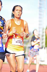 BIB: 4133
                            <button type="button" onclick="openModal(3589226)" class="btn btn-primary btn-sm float-right btn-popup" data-toggle="modal" data-target=".modal-high-quality">
                        <i class="fas fa-shopping-cart"></i> Add to Cart
                    </button>
                                            <button type="button" onclick="isThisMe(3589226, true)" class="btn btn-success btn-sm float-right btn-popup btn-isme hidden" data-toggle="tooltip" data-placement="bottom" title="นี่คือรูปของคุณใช่ไหม คลิกที่นี่เพื่อเอาเข้าอัลบั้ม">
                        <i class="fas fa-plus"></i> Add to album
                    </button>
                    <button type="button" onclick="isThisMe(3589226, false)" class="btn btn-warning btn-sm float-right btn-popup btn-isnotme hidden">
                        <i class="fas fa-ban"></i> Remove from album
                    </button>