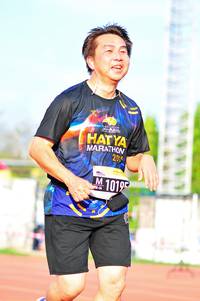 BIB: 101
                            <button type="button" onclick="openModal(3581471)" class="btn btn-primary btn-sm float-right btn-popup" data-toggle="modal" data-target=".modal-high-quality">
                        <i class="fas fa-shopping-cart"></i> Add to Cart
                    </button>
                                            <button type="button" onclick="isThisMe(3581471, true)" class="btn btn-success btn-sm float-right btn-popup btn-isme hidden" data-toggle="tooltip" data-placement="bottom" title="นี่คือรูปของคุณใช่ไหม คลิกที่นี่เพื่อเอาเข้าอัลบั้ม">
                        <i class="fas fa-plus"></i> Add to album
                    </button>
                    <button type="button" onclick="isThisMe(3581471, false)" class="btn btn-warning btn-sm float-right btn-popup btn-isnotme hidden">
                        <i class="fas fa-ban"></i> Remove from album
                    </button>