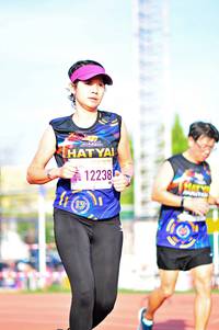 BIB: 2238
                            <button type="button" onclick="openModal(3589193)" class="btn btn-primary btn-sm float-right btn-popup" data-toggle="modal" data-target=".modal-high-quality">
                        <i class="fas fa-shopping-cart"></i> Add to Cart
                    </button>
                                            <button type="button" onclick="isThisMe(3589193, true)" class="btn btn-success btn-sm float-right btn-popup btn-isme hidden" data-toggle="tooltip" data-placement="bottom" title="นี่คือรูปของคุณใช่ไหม คลิกที่นี่เพื่อเอาเข้าอัลบั้ม">
                        <i class="fas fa-plus"></i> Add to album
                    </button>
                    <button type="button" onclick="isThisMe(3589193, false)" class="btn btn-warning btn-sm float-right btn-popup btn-isnotme hidden">
                        <i class="fas fa-ban"></i> Remove from album
                    </button>