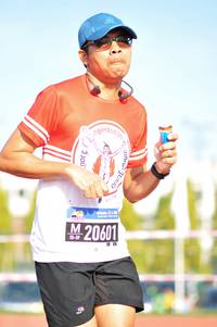 BIB: 20601
                            <button type="button" onclick="openModal(3592149)" class="btn btn-primary btn-sm float-right btn-popup" data-toggle="modal" data-target=".modal-high-quality">
                        <i class="fas fa-shopping-cart"></i> Add to Cart
                    </button>
                                            <button type="button" onclick="isThisMe(3592149, true)" class="btn btn-success btn-sm float-right btn-popup btn-isme hidden" data-toggle="tooltip" data-placement="bottom" title="นี่คือรูปของคุณใช่ไหม คลิกที่นี่เพื่อเอาเข้าอัลบั้ม">
                        <i class="fas fa-plus"></i> Add to album
                    </button>
                    <button type="button" onclick="isThisMe(3592149, false)" class="btn btn-warning btn-sm float-right btn-popup btn-isnotme hidden">
                        <i class="fas fa-ban"></i> Remove from album
                    </button>