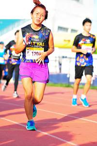 BIB: 120
                            <button type="button" onclick="openModal(3581081)" class="btn btn-primary btn-sm float-right btn-popup" data-toggle="modal" data-target=".modal-high-quality">
                        <i class="fas fa-shopping-cart"></i> Add to Cart
                    </button>
                                            <button type="button" onclick="isThisMe(3581081, true)" class="btn btn-success btn-sm float-right btn-popup btn-isme hidden" data-toggle="tooltip" data-placement="bottom" title="นี่คือรูปของคุณใช่ไหม คลิกที่นี่เพื่อเอาเข้าอัลบั้ม">
                        <i class="fas fa-plus"></i> Add to album
                    </button>
                    <button type="button" onclick="isThisMe(3581081, false)" class="btn btn-warning btn-sm float-right btn-popup btn-isnotme hidden">
                        <i class="fas fa-ban"></i> Remove from album
                    </button>