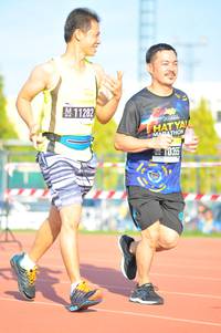 BIB: 355
                            <button type="button" onclick="openModal(3775605)" class="btn btn-primary btn-sm float-right btn-popup" data-toggle="modal" data-target=".modal-high-quality">
                        <i class="fas fa-shopping-cart"></i> Add to Cart
                    </button>
                                            <button type="button" onclick="isThisMe(3775605, true)" class="btn btn-success btn-sm float-right btn-popup btn-isme hidden" data-toggle="tooltip" data-placement="bottom" title="นี่คือรูปของคุณใช่ไหม คลิกที่นี่เพื่อเอาเข้าอัลบั้ม">
                        <i class="fas fa-plus"></i> Add to album
                    </button>
                    <button type="button" onclick="isThisMe(3775605, false)" class="btn btn-warning btn-sm float-right btn-popup btn-isnotme hidden">
                        <i class="fas fa-ban"></i> Remove from album
                    </button>