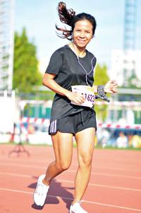 BIB: 11623
                            <button type="button" onclick="openModal(3590574)" class="btn btn-primary btn-sm float-right btn-popup" data-toggle="modal" data-target=".modal-high-quality">
                        <i class="fas fa-shopping-cart"></i> Add to Cart
                    </button>
                                            <button type="button" onclick="isThisMe(3590574, true)" class="btn btn-success btn-sm float-right btn-popup btn-isme hidden" data-toggle="tooltip" data-placement="bottom" title="นี่คือรูปของคุณใช่ไหม คลิกที่นี่เพื่อเอาเข้าอัลบั้ม">
                        <i class="fas fa-plus"></i> Add to album
                    </button>
                    <button type="button" onclick="isThisMe(3590574, false)" class="btn btn-warning btn-sm float-right btn-popup btn-isnotme hidden">
                        <i class="fas fa-ban"></i> Remove from album
                    </button>