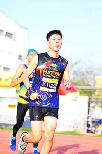 BIB: 11260
                            <button type="button" onclick="openModal(3580715)" class="btn btn-primary btn-sm float-right btn-popup" data-toggle="modal" data-target=".modal-high-quality">
                        <i class="fas fa-shopping-cart"></i> Add to Cart
                    </button>
                                            <button type="button" onclick="isThisMe(3580715, true)" class="btn btn-success btn-sm float-right btn-popup btn-isme hidden" data-toggle="tooltip" data-placement="bottom" title="นี่คือรูปของคุณใช่ไหม คลิกที่นี่เพื่อเอาเข้าอัลบั้ม">
                        <i class="fas fa-plus"></i> Add to album
                    </button>
                    <button type="button" onclick="isThisMe(3580715, false)" class="btn btn-warning btn-sm float-right btn-popup btn-isnotme hidden">
                        <i class="fas fa-ban"></i> Remove from album
                    </button>