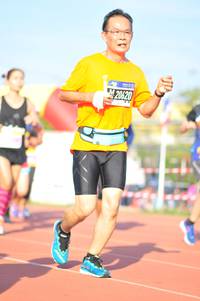 BIB: 20620
                            <button type="button" onclick="openModal(3771938)" class="btn btn-primary btn-sm float-right btn-popup" data-toggle="modal" data-target=".modal-high-quality">
                        <i class="fas fa-shopping-cart"></i> Add to Cart
                    </button>
                                            <button type="button" onclick="isThisMe(3771938, true)" class="btn btn-success btn-sm float-right btn-popup btn-isme hidden" data-toggle="tooltip" data-placement="bottom" title="นี่คือรูปของคุณใช่ไหม คลิกที่นี่เพื่อเอาเข้าอัลบั้ม">
                        <i class="fas fa-plus"></i> Add to album
                    </button>
                    <button type="button" onclick="isThisMe(3771938, false)" class="btn btn-warning btn-sm float-right btn-popup btn-isnotme hidden">
                        <i class="fas fa-ban"></i> Remove from album
                    </button>