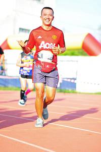 BIB: 
                            <button type="button" onclick="openModal(3588577)" class="btn btn-primary btn-sm float-right btn-popup" data-toggle="modal" data-target=".modal-high-quality">
                        <i class="fas fa-shopping-cart"></i> Add to Cart
                    </button>
                                            <button type="button" onclick="isThisMe(3588577, true)" class="btn btn-success btn-sm float-right btn-popup btn-isme hidden" data-toggle="tooltip" data-placement="bottom" title="นี่คือรูปของคุณใช่ไหม คลิกที่นี่เพื่อเอาเข้าอัลบั้ม">
                        <i class="fas fa-plus"></i> Add to album
                    </button>
                    <button type="button" onclick="isThisMe(3588577, false)" class="btn btn-warning btn-sm float-right btn-popup btn-isnotme hidden">
                        <i class="fas fa-ban"></i> Remove from album
                    </button>