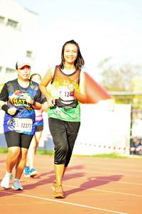 BIB: 011, 12377
                            <button type="button" onclick="openModal(3588689)" class="btn btn-primary btn-sm float-right btn-popup" data-toggle="modal" data-target=".modal-high-quality">
                        <i class="fas fa-shopping-cart"></i> Add to Cart
                    </button>
                                            <button type="button" onclick="isThisMe(3588689, true)" class="btn btn-success btn-sm float-right btn-popup btn-isme hidden" data-toggle="tooltip" data-placement="bottom" title="นี่คือรูปของคุณใช่ไหม คลิกที่นี่เพื่อเอาเข้าอัลบั้ม">
                        <i class="fas fa-plus"></i> Add to album
                    </button>
                    <button type="button" onclick="isThisMe(3588689, false)" class="btn btn-warning btn-sm float-right btn-popup btn-isnotme hidden">
                        <i class="fas fa-ban"></i> Remove from album
                    </button>