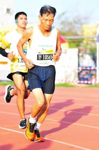 BIB: 2011
                            <button type="button" onclick="openModal(3580687)" class="btn btn-primary btn-sm float-right btn-popup" data-toggle="modal" data-target=".modal-high-quality">
                        <i class="fas fa-shopping-cart"></i> Add to Cart
                    </button>
                                            <button type="button" onclick="isThisMe(3580687, true)" class="btn btn-success btn-sm float-right btn-popup btn-isme hidden" data-toggle="tooltip" data-placement="bottom" title="นี่คือรูปของคุณใช่ไหม คลิกที่นี่เพื่อเอาเข้าอัลบั้ม">
                        <i class="fas fa-plus"></i> Add to album
                    </button>
                    <button type="button" onclick="isThisMe(3580687, false)" class="btn btn-warning btn-sm float-right btn-popup btn-isnotme hidden">
                        <i class="fas fa-ban"></i> Remove from album
                    </button>