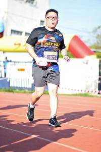 BIB: 10224
                            <button type="button" onclick="openModal(3590190)" class="btn btn-primary btn-sm float-right btn-popup" data-toggle="modal" data-target=".modal-high-quality">
                        <i class="fas fa-shopping-cart"></i> Add to Cart
                    </button>
                                            <button type="button" onclick="isThisMe(3590190, true)" class="btn btn-success btn-sm float-right btn-popup btn-isme hidden" data-toggle="tooltip" data-placement="bottom" title="นี่คือรูปของคุณใช่ไหม คลิกที่นี่เพื่อเอาเข้าอัลบั้ม">
                        <i class="fas fa-plus"></i> Add to album
                    </button>
                    <button type="button" onclick="isThisMe(3590190, false)" class="btn btn-warning btn-sm float-right btn-popup btn-isnotme hidden">
                        <i class="fas fa-ban"></i> Remove from album
                    </button>