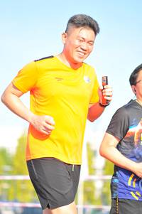 BIB: 
                            <button type="button" onclick="openModal(3776369)" class="btn btn-primary btn-sm float-right btn-popup" data-toggle="modal" data-target=".modal-high-quality">
                        <i class="fas fa-shopping-cart"></i> Add to Cart
                    </button>
                                            <button type="button" onclick="isThisMe(3776369, true)" class="btn btn-success btn-sm float-right btn-popup btn-isme hidden" data-toggle="tooltip" data-placement="bottom" title="นี่คือรูปของคุณใช่ไหม คลิกที่นี่เพื่อเอาเข้าอัลบั้ม">
                        <i class="fas fa-plus"></i> Add to album
                    </button>
                    <button type="button" onclick="isThisMe(3776369, false)" class="btn btn-warning btn-sm float-right btn-popup btn-isnotme hidden">
                        <i class="fas fa-ban"></i> Remove from album
                    </button>