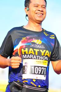 BIB: 105, 10971, 
                            <button type="button" onclick="openModal(3578481)" class="btn btn-primary btn-sm float-right btn-popup" data-toggle="modal" data-target=".modal-high-quality">
                        <i class="fas fa-shopping-cart"></i> Add to Cart
                    </button>
                                            <button type="button" onclick="isThisMe(3578481, true)" class="btn btn-success btn-sm float-right btn-popup btn-isme hidden" data-toggle="tooltip" data-placement="bottom" title="นี่คือรูปของคุณใช่ไหม คลิกที่นี่เพื่อเอาเข้าอัลบั้ม">
                        <i class="fas fa-plus"></i> Add to album
                    </button>
                    <button type="button" onclick="isThisMe(3578481, false)" class="btn btn-warning btn-sm float-right btn-popup btn-isnotme hidden">
                        <i class="fas fa-ban"></i> Remove from album
                    </button>