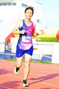 BIB: 22662
                            <button type="button" onclick="openModal(3581047)" class="btn btn-primary btn-sm float-right btn-popup" data-toggle="modal" data-target=".modal-high-quality">
                        <i class="fas fa-shopping-cart"></i> Add to Cart
                    </button>
                                            <button type="button" onclick="isThisMe(3581047, true)" class="btn btn-success btn-sm float-right btn-popup btn-isme hidden" data-toggle="tooltip" data-placement="bottom" title="นี่คือรูปของคุณใช่ไหม คลิกที่นี่เพื่อเอาเข้าอัลบั้ม">
                        <i class="fas fa-plus"></i> Add to album
                    </button>
                    <button type="button" onclick="isThisMe(3581047, false)" class="btn btn-warning btn-sm float-right btn-popup btn-isnotme hidden">
                        <i class="fas fa-ban"></i> Remove from album
                    </button>