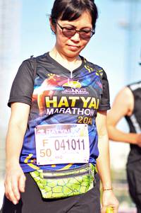 BIB: 041011
                            <button type="button" onclick="openModal(3590376)" class="btn btn-primary btn-sm float-right btn-popup" data-toggle="modal" data-target=".modal-high-quality">
                        <i class="fas fa-shopping-cart"></i> Add to Cart
                    </button>
                                            <button type="button" onclick="isThisMe(3590376, true)" class="btn btn-success btn-sm float-right btn-popup btn-isme hidden" data-toggle="tooltip" data-placement="bottom" title="นี่คือรูปของคุณใช่ไหม คลิกที่นี่เพื่อเอาเข้าอัลบั้ม">
                        <i class="fas fa-plus"></i> Add to album
                    </button>
                    <button type="button" onclick="isThisMe(3590376, false)" class="btn btn-warning btn-sm float-right btn-popup btn-isnotme hidden">
                        <i class="fas fa-ban"></i> Remove from album
                    </button>