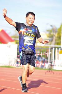 BIB: 0206
                            <button type="button" onclick="openModal(3590080)" class="btn btn-primary btn-sm float-right btn-popup" data-toggle="modal" data-target=".modal-high-quality">
                        <i class="fas fa-shopping-cart"></i> Add to Cart
                    </button>
                                            <button type="button" onclick="isThisMe(3590080, true)" class="btn btn-success btn-sm float-right btn-popup btn-isme hidden" data-toggle="tooltip" data-placement="bottom" title="นี่คือรูปของคุณใช่ไหม คลิกที่นี่เพื่อเอาเข้าอัลบั้ม">
                        <i class="fas fa-plus"></i> Add to album
                    </button>
                    <button type="button" onclick="isThisMe(3590080, false)" class="btn btn-warning btn-sm float-right btn-popup btn-isnotme hidden">
                        <i class="fas fa-ban"></i> Remove from album
                    </button>